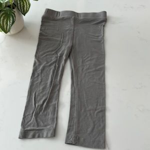 Kate Quinn Gray Bamboo Leggings 2T